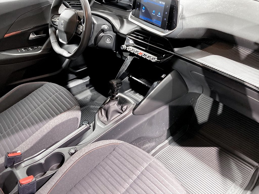 Bild på Active Pack 1.2 PT 100hk - CARPLAY, BACKSENSORER