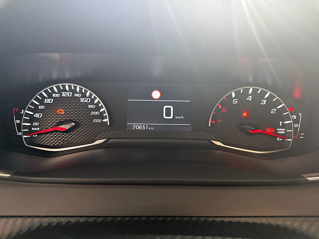 Bild på Active Pack 1.2 PT 75hk - CARPLAY, FARTHÅLLARE