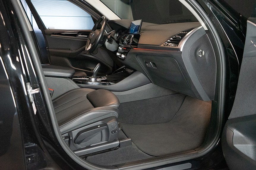 BMW X3 xDrive30i X-Line 252hk