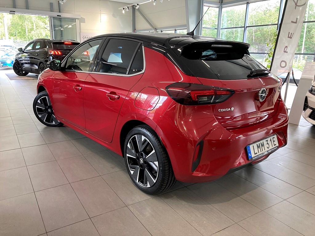 Bild på Ultimate 50kWh 136hk Aut - B-KAMERA,CARPLAY,NAV
