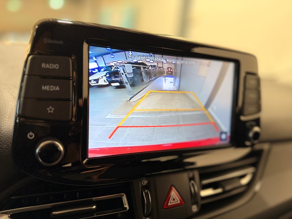 Bild på Essential 1.0 T-GDI 120hk - B-KAMERA, CARPLAY