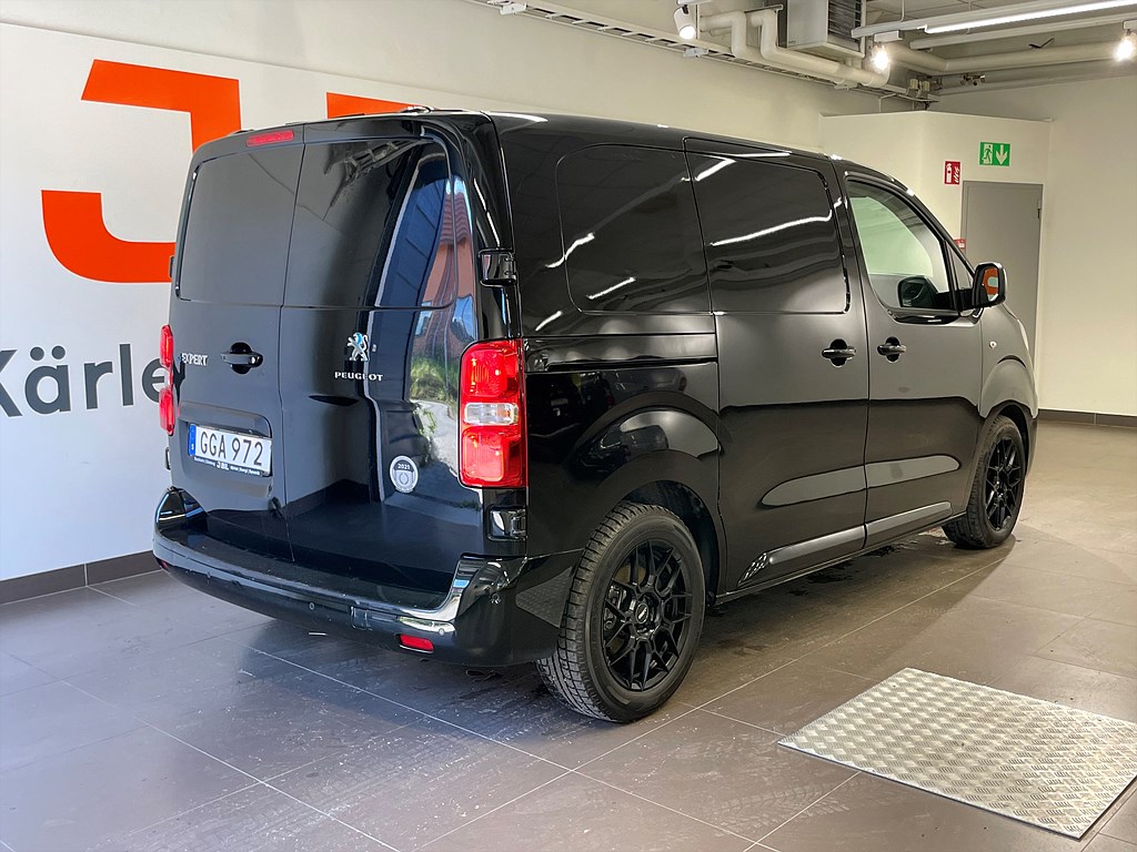 Bild på Pro+ 50kWh 136hk Aut -  B-KAMERA, FARTHÅLLARE