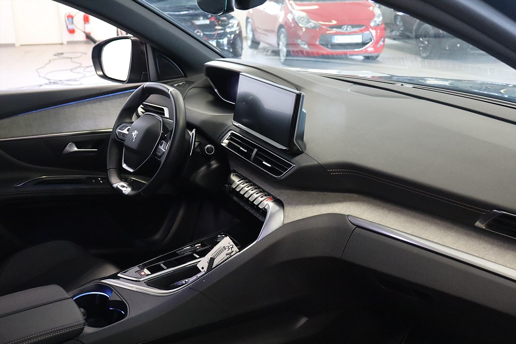 Bild på GT 1.2 PT 130hk Aut - B-KAMERA, CARPLAY, NAV