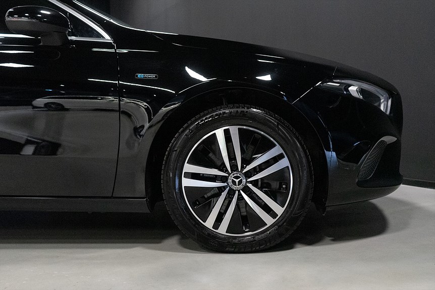 Mercedes-Benz A 250 e Sedan 218hk