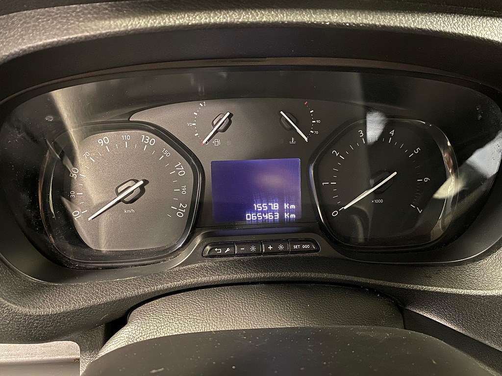 Bild på PRO Business 2.0 BHDi 122hk - MOTORVÄRMARE