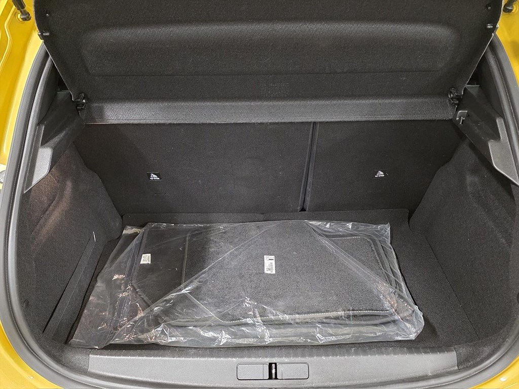 Bild på GT 1.2 PT 130hk Aut - B-KAMERA, CARPLAY