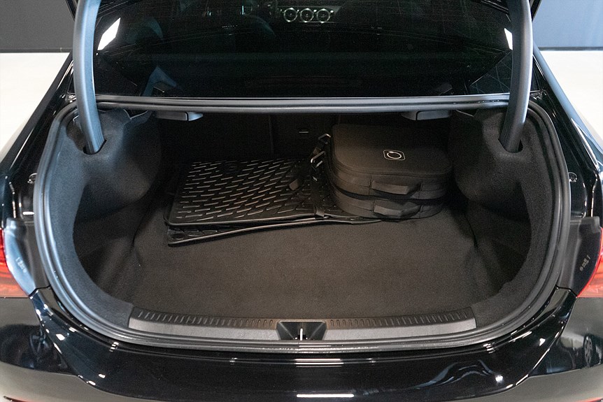 Mercedes-Benz A 250 e Sedan AMG Line Advanced Plus 218hk