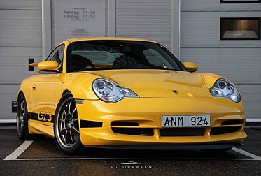 Porsche 911 996 GT3 MK2 Speedgelb
