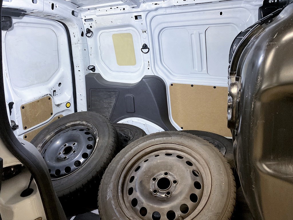 Bild på Connect 220 SWB 1.5 EcoBlue 100hk Aut - DRAG, B-KAMERA