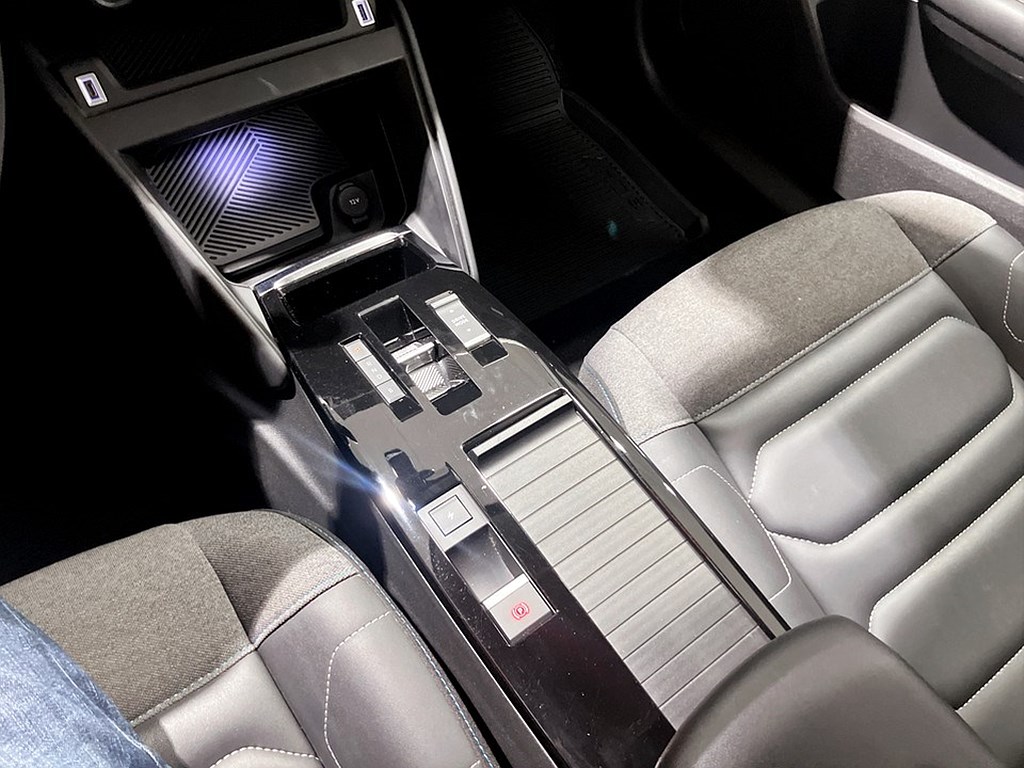 Bild på Shine 50kWh 136hk Aut - B-KAMERA,CARPLAY,RATTVÄRME