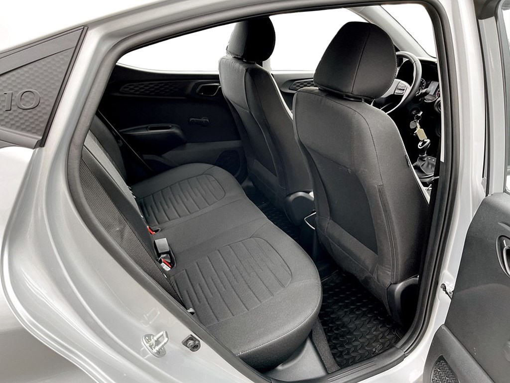 Bild på Essential 1.0 Blue 67hk Aut - CARPLAY, RATTVÄRME