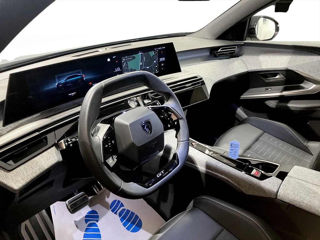 Bild på GT Hybrid 145hk Aut - 360-KAMERA, CARPLAY