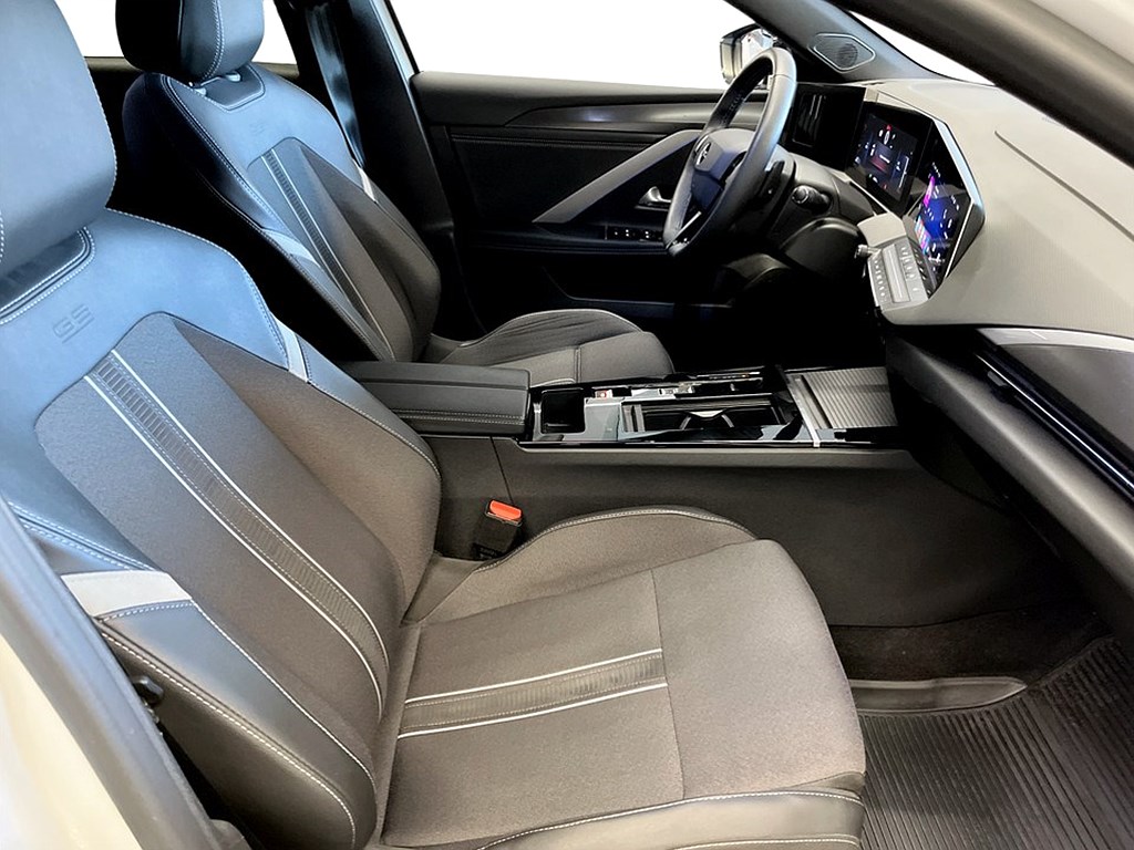 Bild på ST GS 1.2 PT 130hk Aut - B-KAMERA,CARPLAY,RATTVÄRME