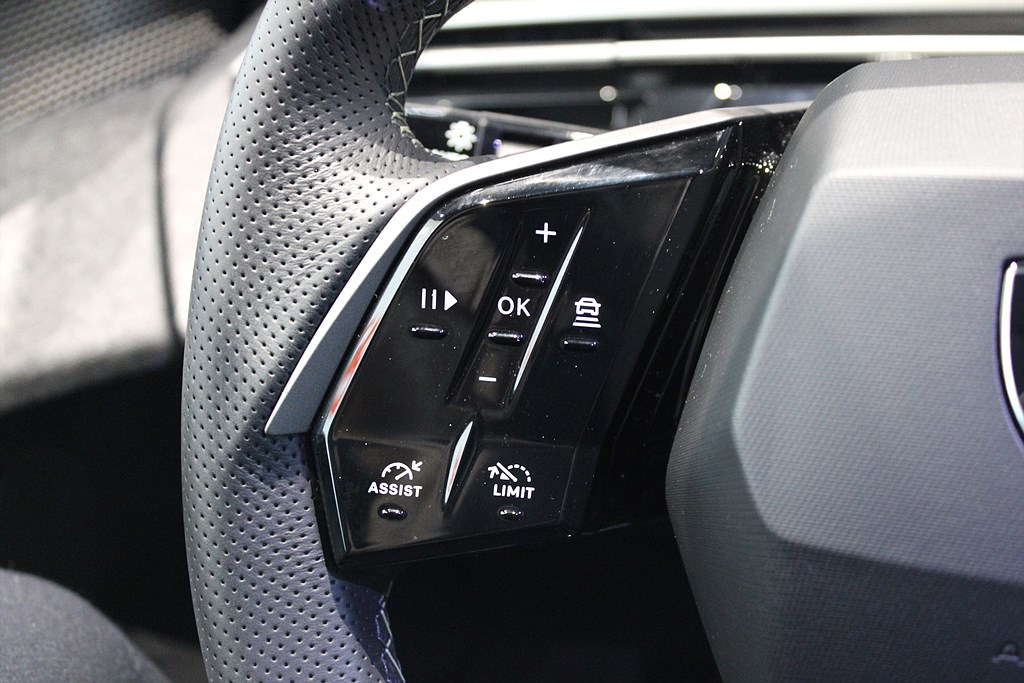 Bild på GT Hybrid 145hk Aut - B-KAMERA,CARPLAY,NAV