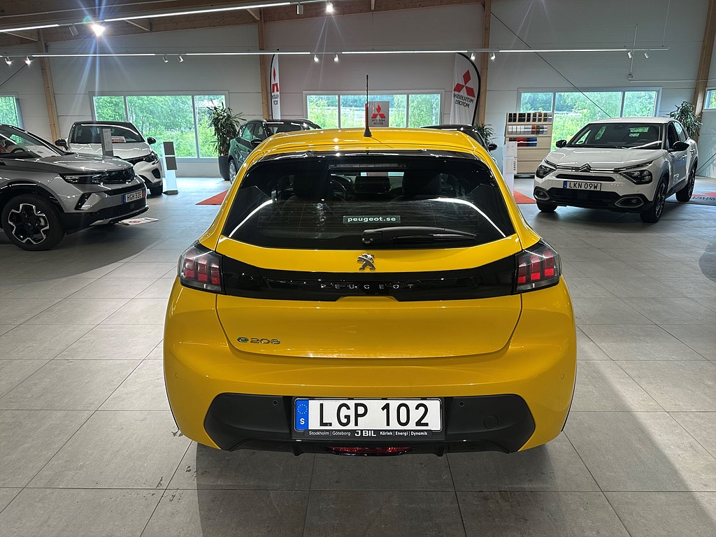 Bild på Active Pack 50kWh 136hk Aut - PDC, CARPLAY