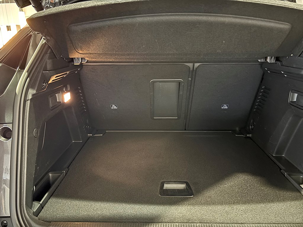 Bild på GT Black Pack 1.2 PT 130hk Aut - B-KAMERA, EN ÄGARE