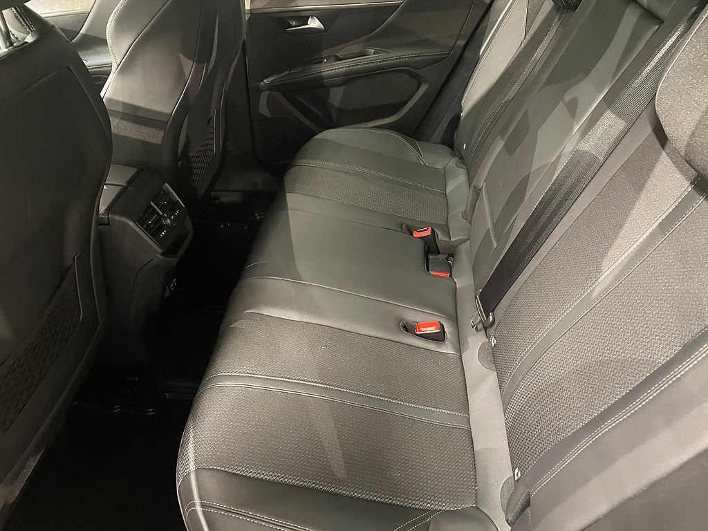 Bild på GT 1.2 PT 130hk Aut - B-KAMERA, CARPLAY