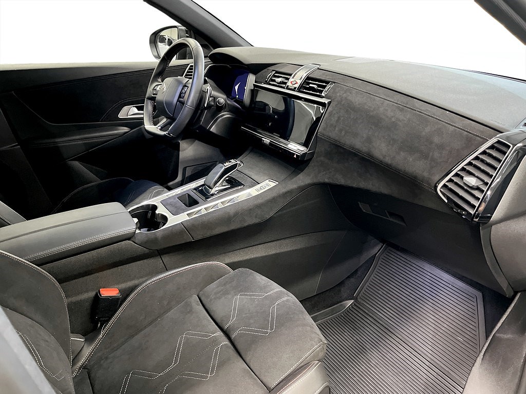 Bild på E-Tense Performance Line+ 300hk Aut AWD - 360-KAMERA, CARPLAY, M-VÄRM