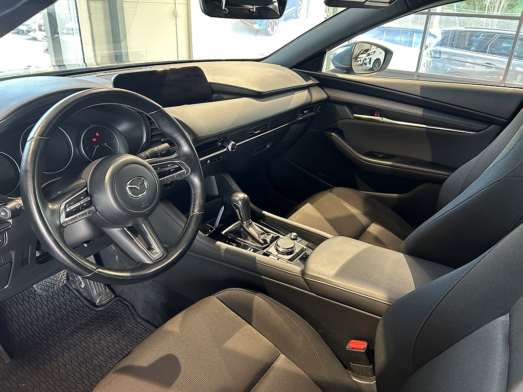 Bild på Hatchback Sky 2.0 150hk Aut - B-KAMERA, CARPLAY