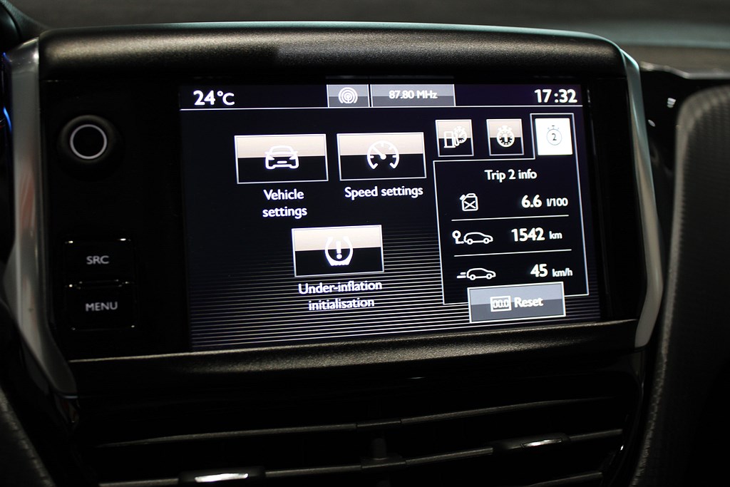 Bild på Allure 1.2 VTi 82hk Aut - PANORAMA, CARPLAY