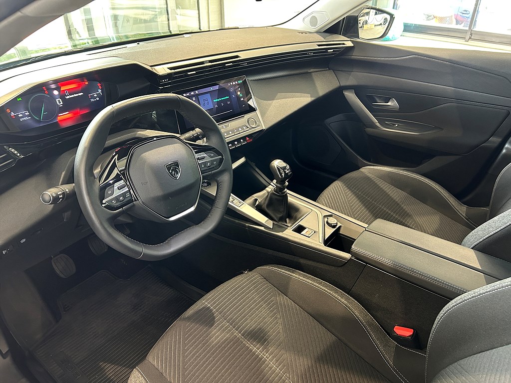 Bild på 5D Active Pack 1.2 PT 130hk - CARPLAY,FARTHÅLLARE