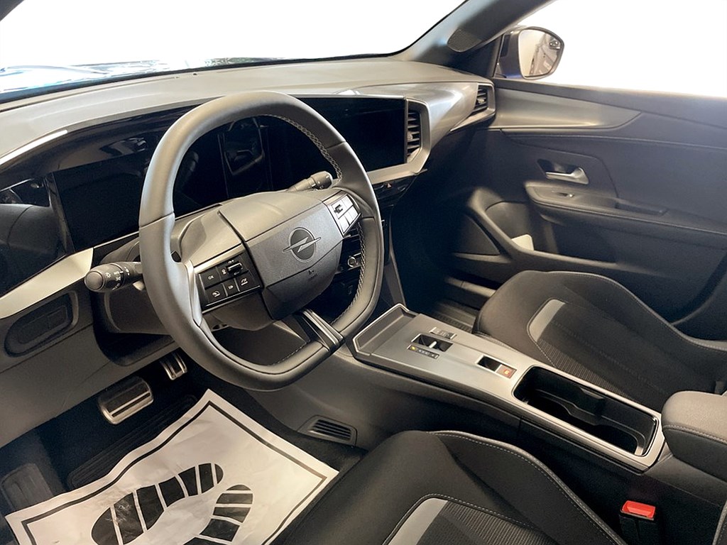 Bild på GS Hybrid 136hk Aut - DEMO