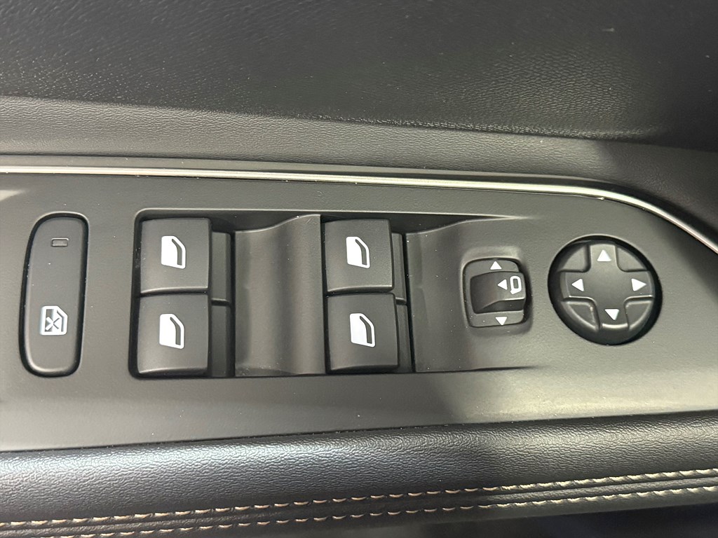 Bild på GT 1.2 PT 130hk Aut - B-KAMERA, CARPLAY