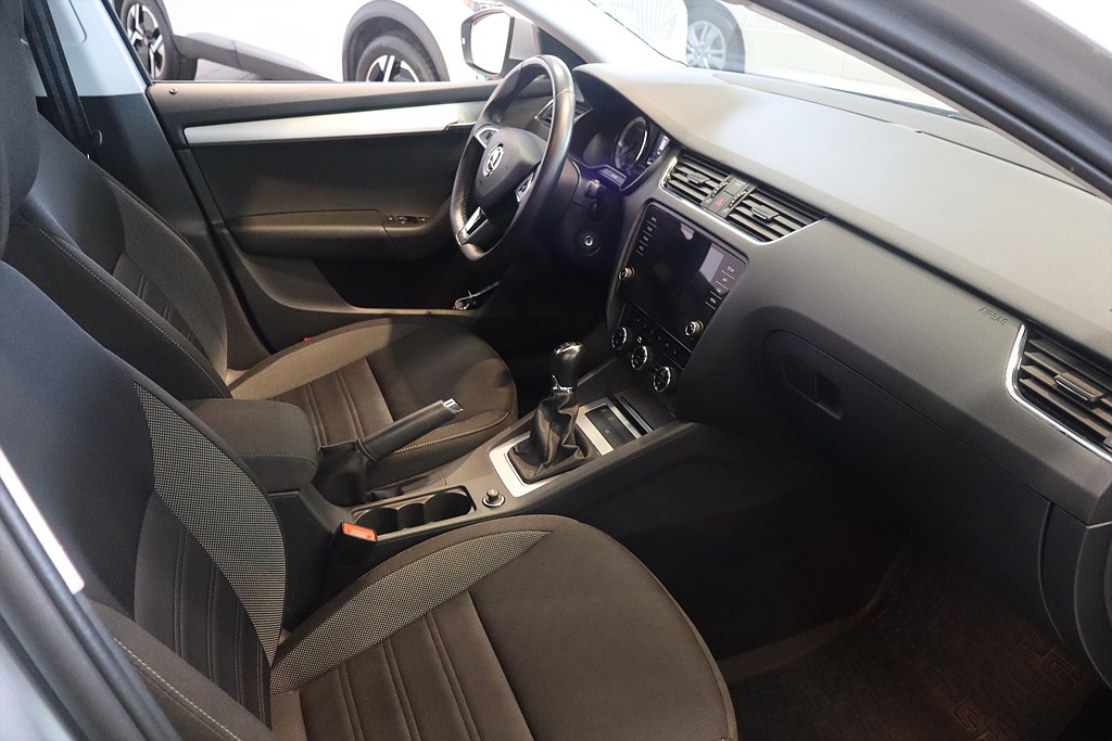 Bild på Ambition Kombi 1.0 TSI 115hk - DRAG,CARPLAY