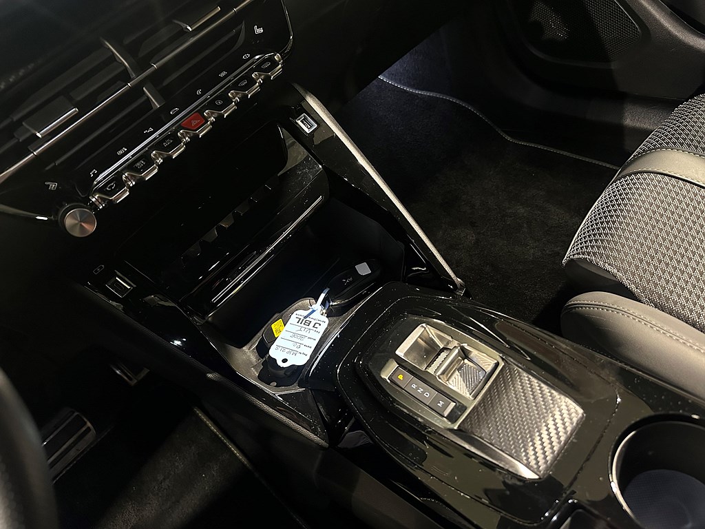 Bild på GT 1.2 PT 130hk Aut - M-VÄRMARE,NAVI,B-KAMERA,CARPLAY
