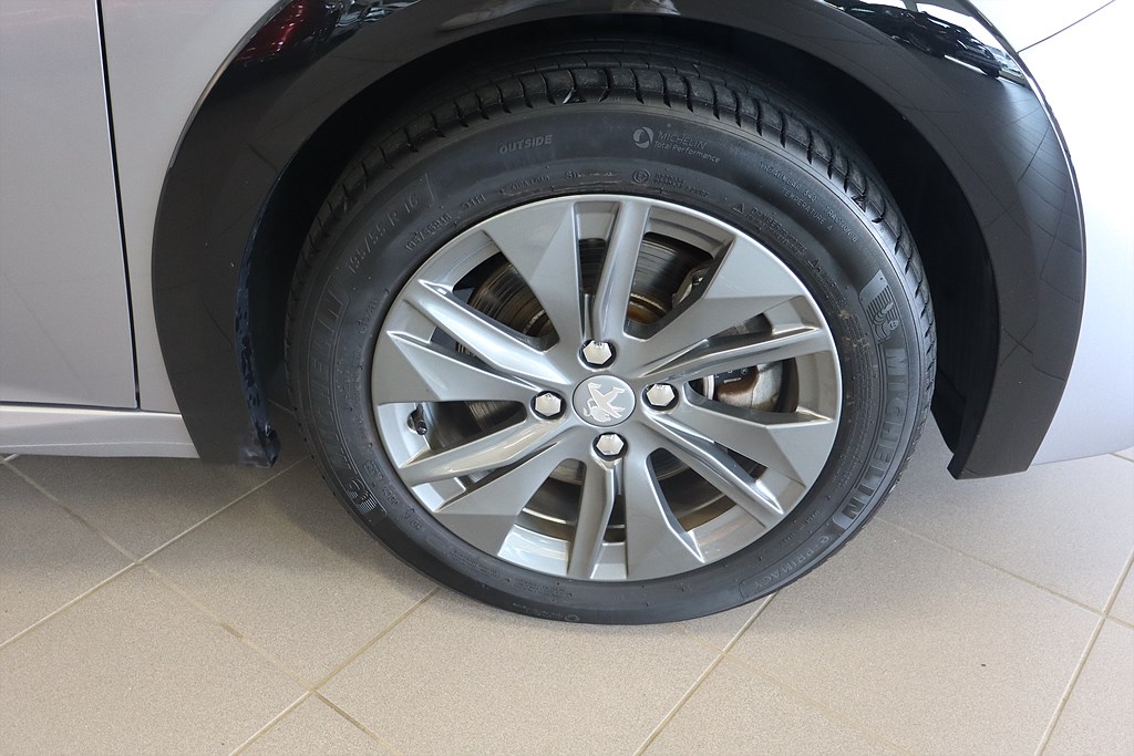 Bild på Allure Pack 50kWh 136hk Aut - PRIVATLEASING!
