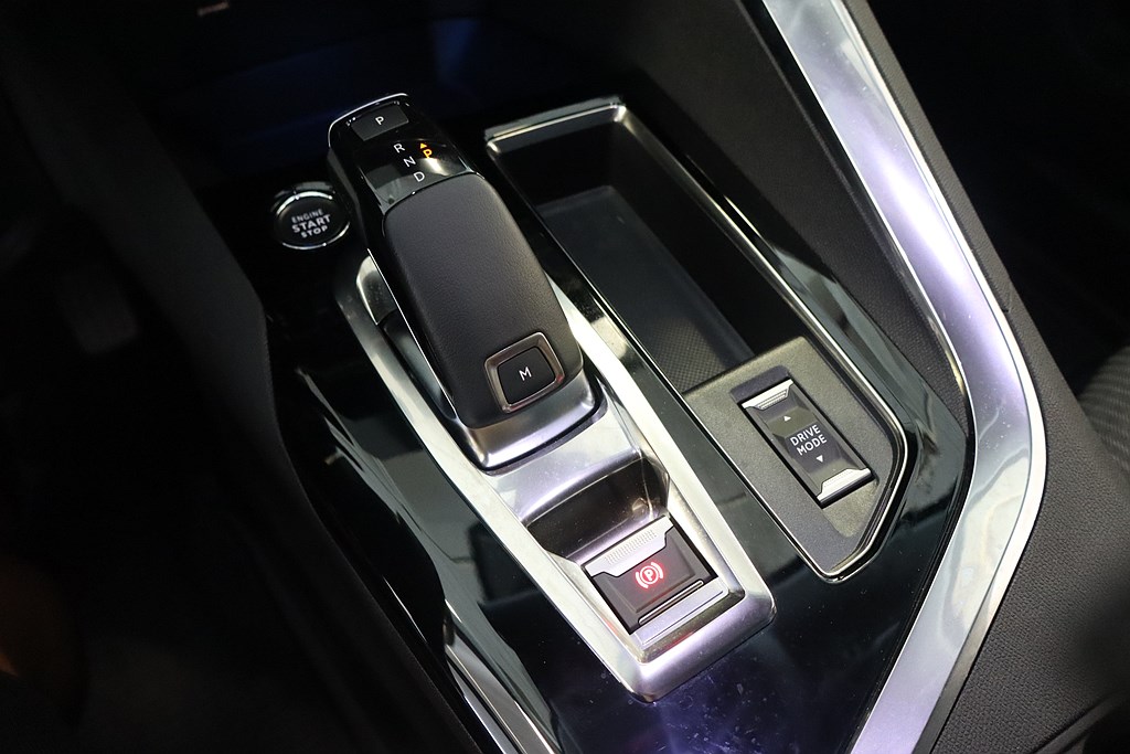 Bild på Allure Pack 1.2 PT 130hk Aut - B-KAMERA, CARPLAY