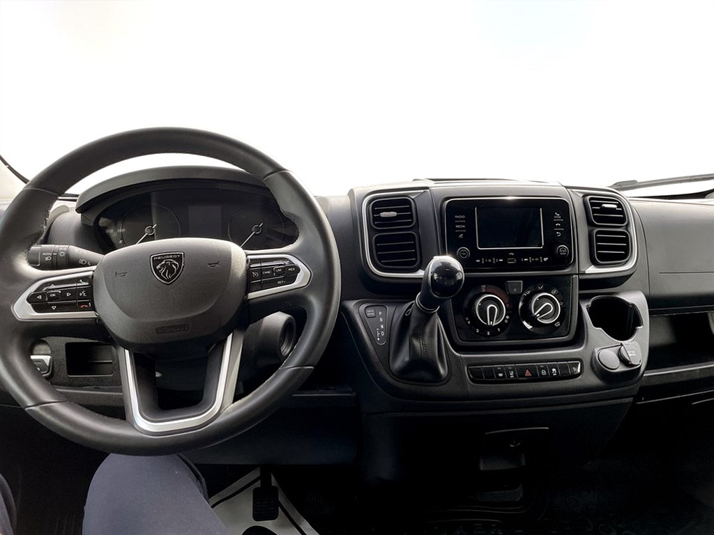 Bild på BlueHDi 140hk Aut L3H2 - DEMO