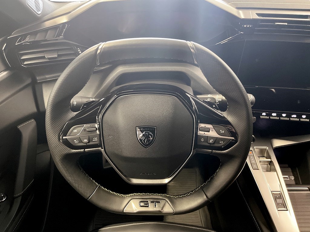 Bild på GT 1.2 PT 130hk Aut - 360-KAMERA, CARPLAY