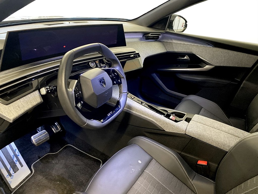 Bild på GT Hybrid 145hk Aut - 7-SITS,B-KAMERA,CARPLAY