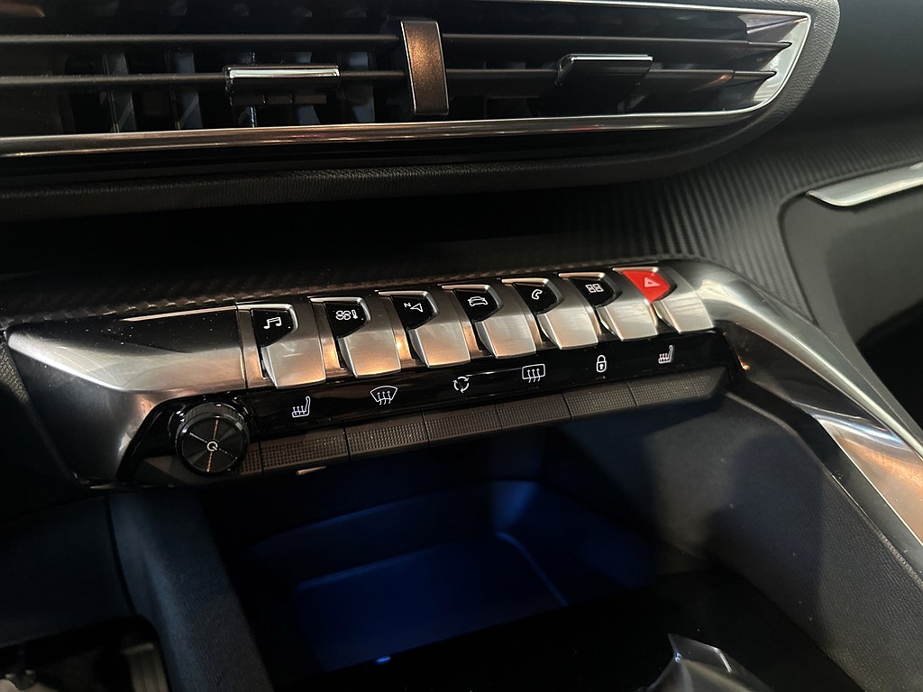 Bild på Active 1.2 PT 130hk Aut - B-KAMERA, CARPLAY