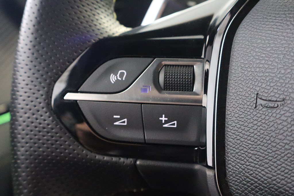 Bild på GT 1.2 PT 155hk Aut - B-KAMERA, CARPLAY, NAVI