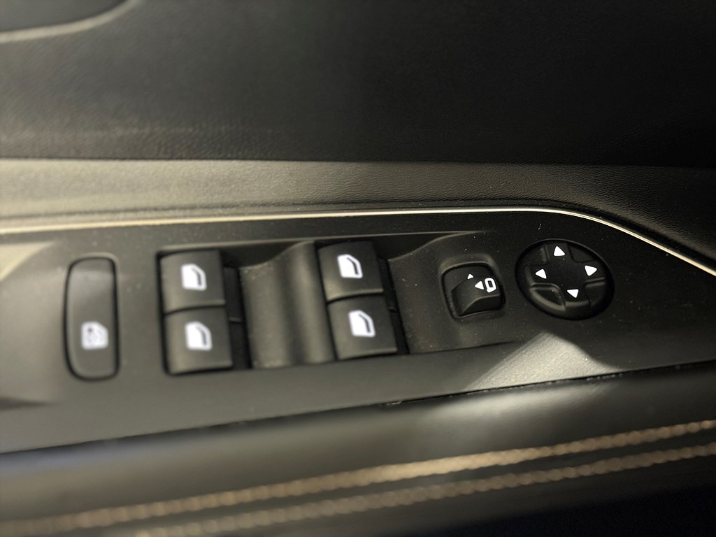 Bild på GT-LINE 1.5 BHDi 130hk Aut - CARPLAY, EN ÄGARE