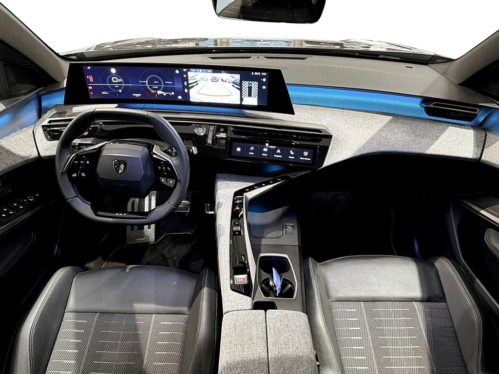 Bild på GT Hybrid 145hk Aut - B-KAMERA,NAV,CARPLAY