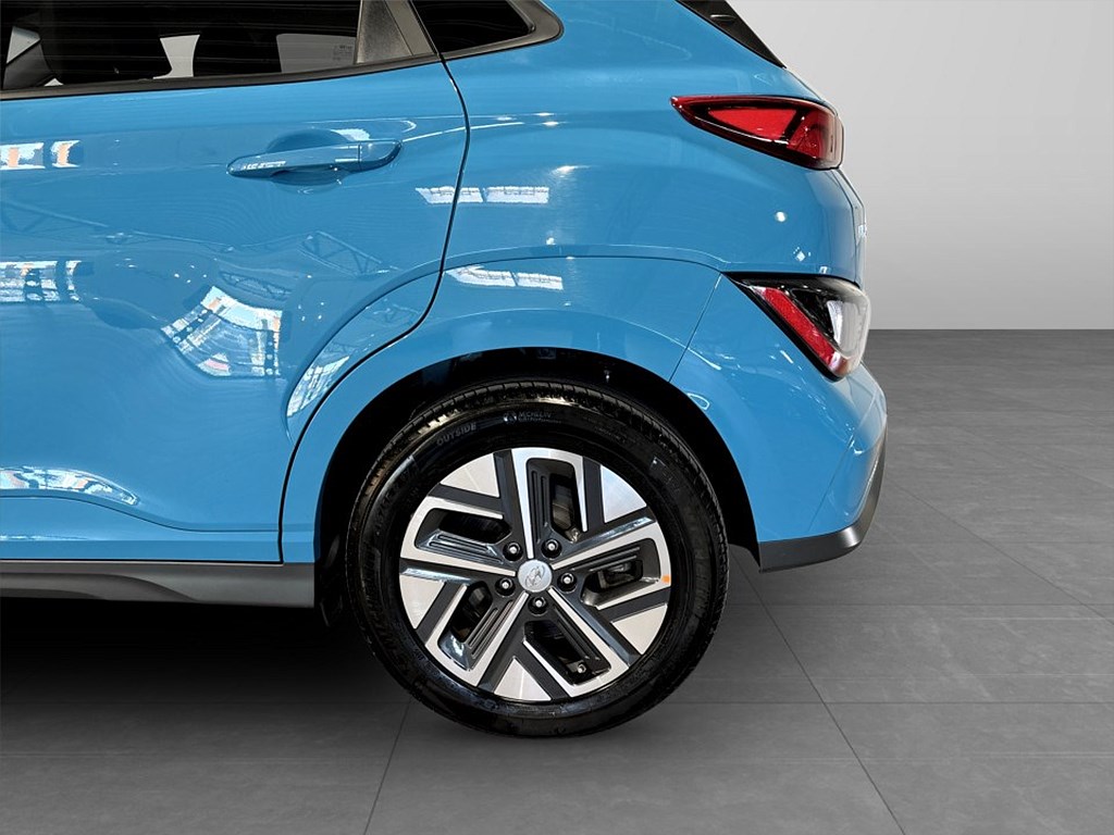 Bild på Essential 39.2 kWh 136hk Aut - B-KAMERA, CARPLAY