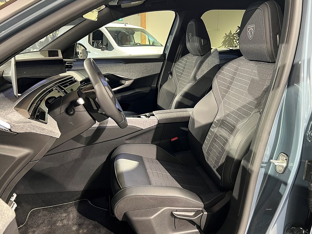 Bild på GT Hybrid 145hk Aut - B-KAMERA,NAV,WIDESCREEN