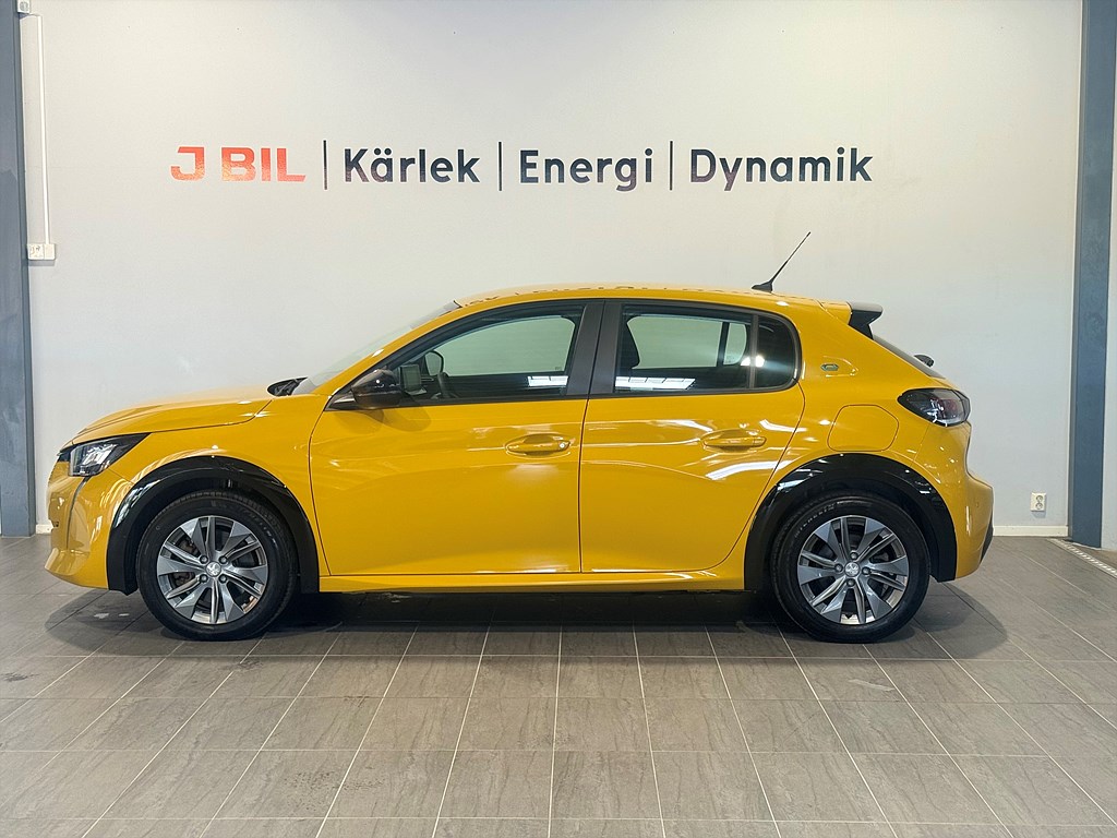 Bild på Active Pack 50kWh 136hk Aut - CARPLAY
