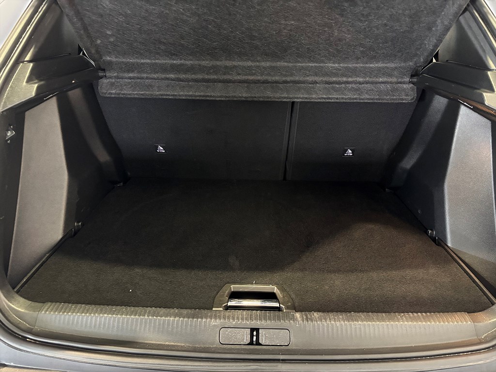 Bild på GT 1.2 PT 130hk Aut - B-KAMERA, CARPLAY