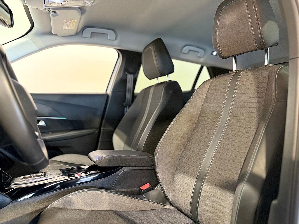 Bild på Allure Pack 50kWh 136hk Aut - B-KAMERA, CARPLAY
