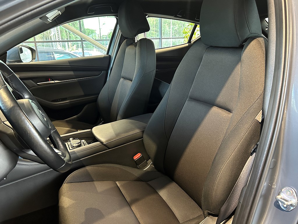 Bild på Hatchback Sky 2.0 150hk Aut - B-KAMERA, CARPLAY