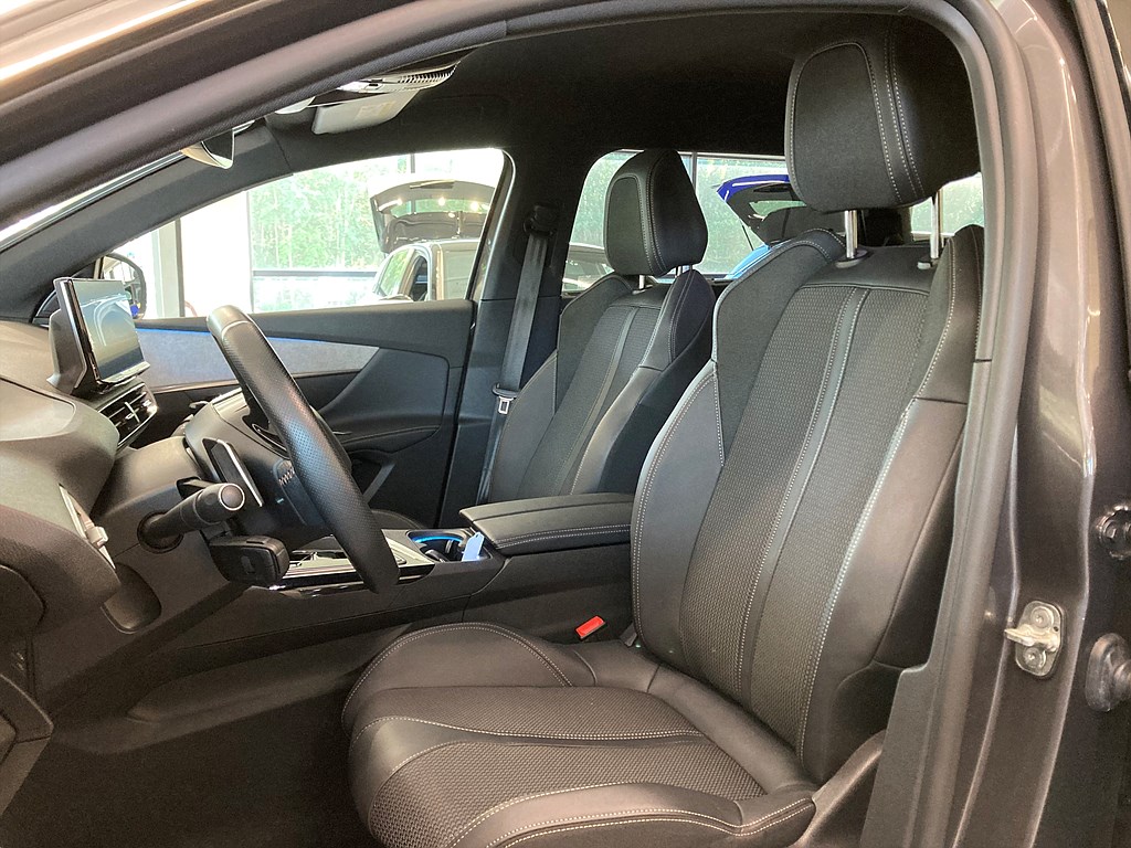 Bild på GT 1.2 PT 130hk Aut - 7-SITS,B-KAMERA,CARPLAY