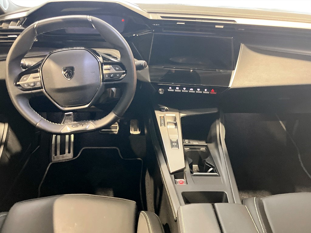 Bild på GT 1.2 PT 130hk Aut - B-KAMERA, CARPLAY