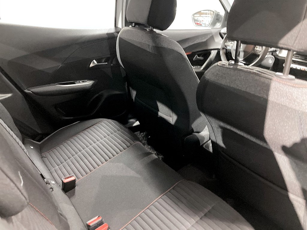 Bild på Active Pack 1.2 PT 100hk - CARPLAY, BACKSENSORER