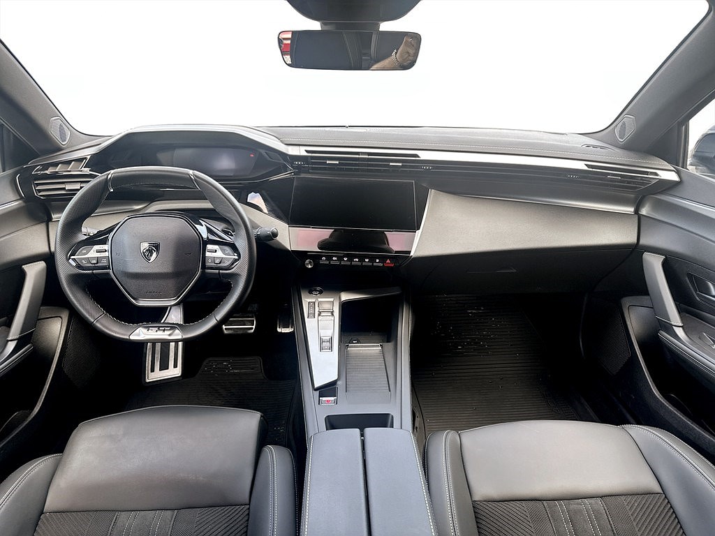 Bild på GT 1.2 PT 130hk Aut - B-KAMERA,DRAG,CARPLAY