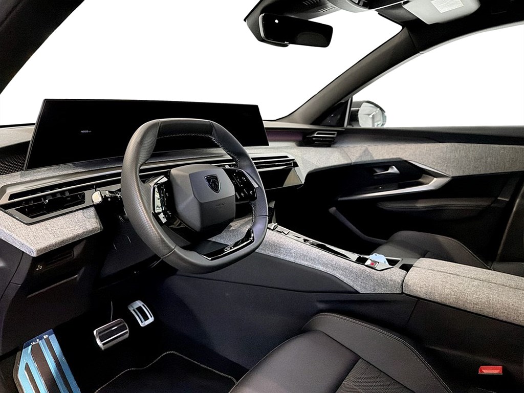 Bild på GT Hybrid 145hk Aut - NYA VINTERHJUL INGÅR!