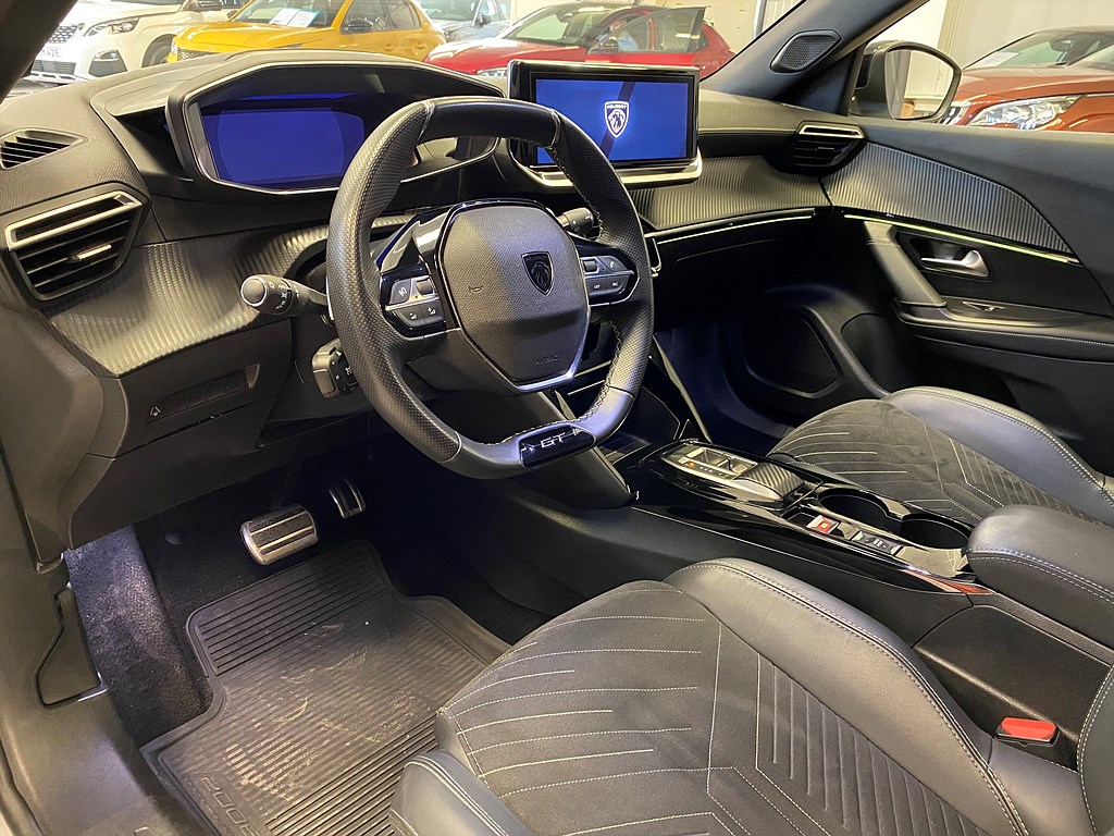 Bild på GT 1.2 PT 130hk Aut - 360-KAMERA, CARPLAY